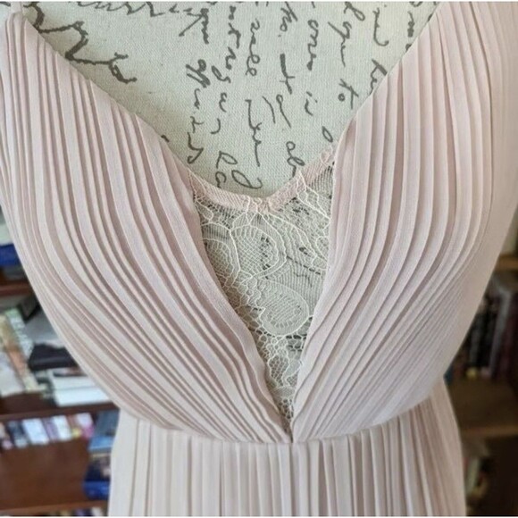BCBGeneration Women's Pink Chiffon Lace Pleated Maxi Formal Gown Dress 8 NWT NEW - Picture 2 of 12